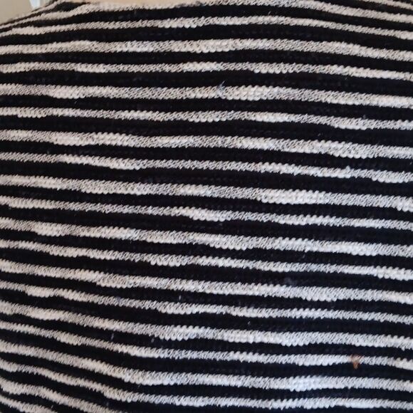 Croft and Barrow Knot Top - Picture 7 of 10